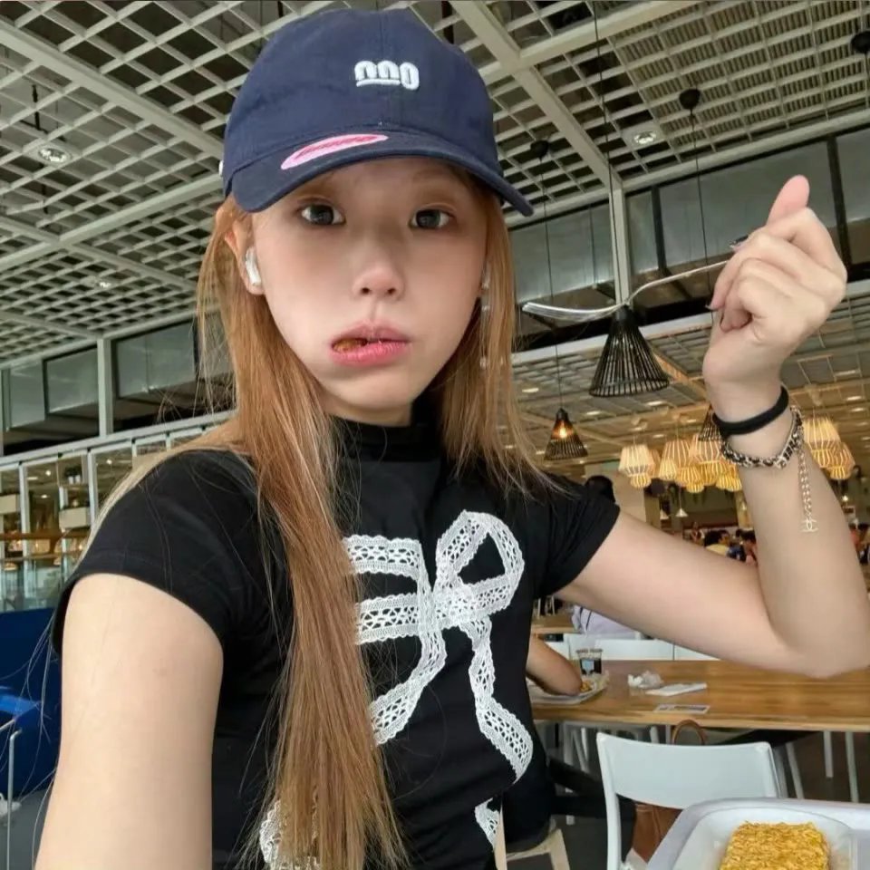 跪毯旁的眼泪